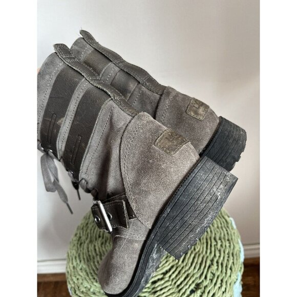 UGG Women's Zia Suede Boot 7 US - Picture 10 of 12